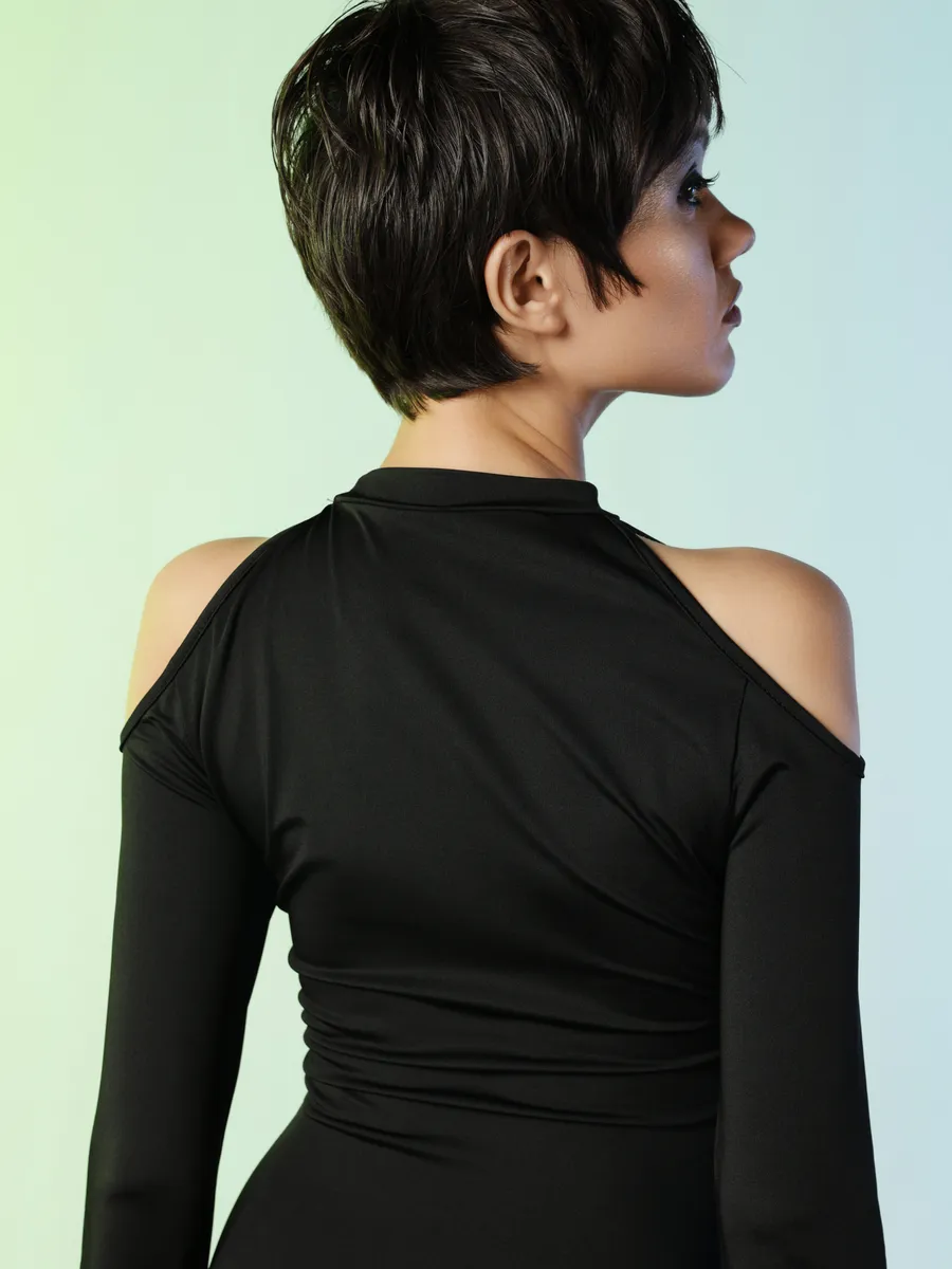 Gothyx® Lunar Edge – Cold Shoulder Moon Slit Dress