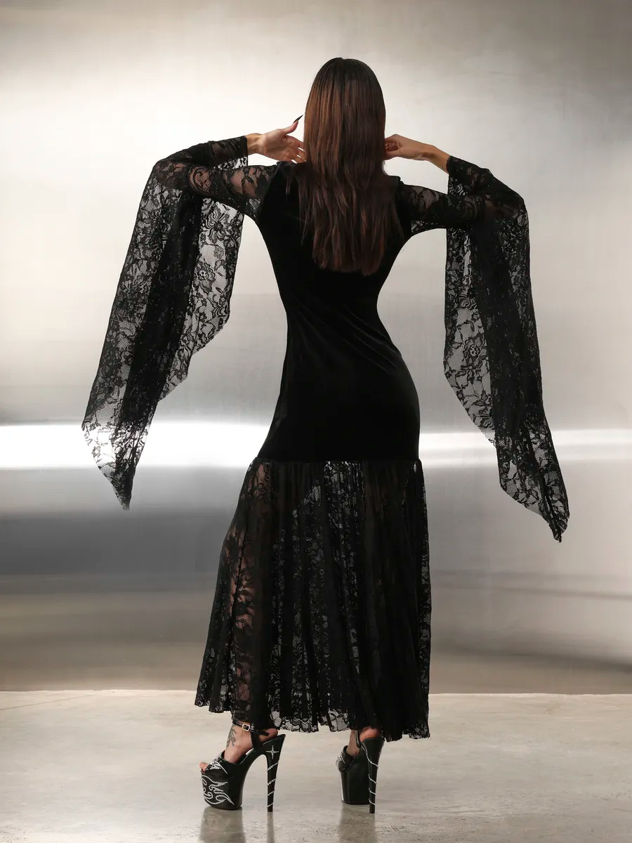 Gothyx® Nocturne Empress – Velvet & Lace Gothic Gown