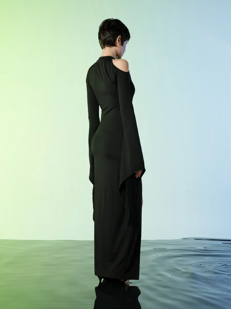Gothyx® Lunar Edge – Cold Shoulder Moon Slit Dress