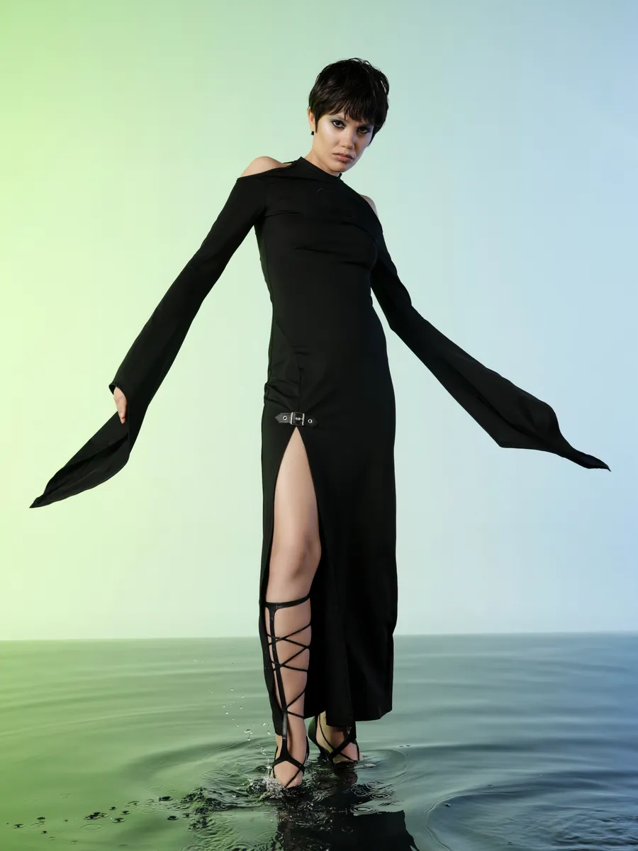 Gothyx® Lunar Edge – Cold Shoulder Moon Slit Dress