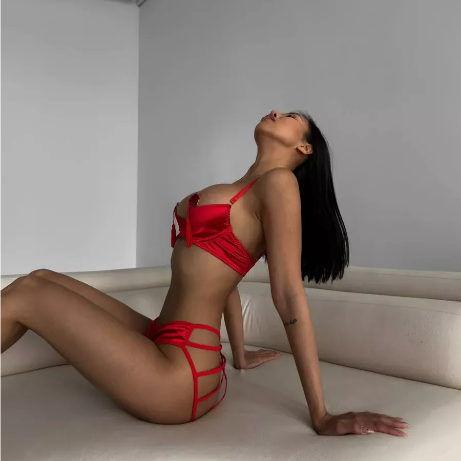 Gothyx® Velvet Open Lingerie Set