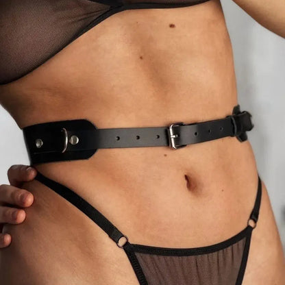 Gothyx™ Belt Bondage Set