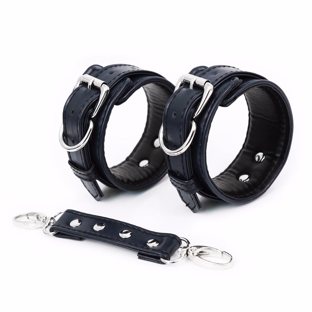 Gothyx® Contain Me Set